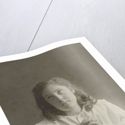 Studio Portrait of Tine Kleiterp as praying girl by C.J.L. Vermeulen