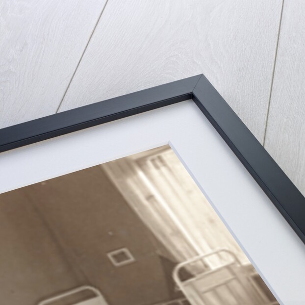 Marba en Eckart Titzenthaler, children of the photographer, in the bedroom of the house Friedrichstrasse, Berlijn by Waldemar Titzenthaler