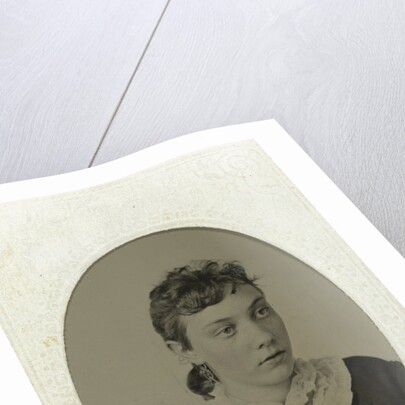 Portrait of a woman by Urlin & Beckley's Picture Gallery