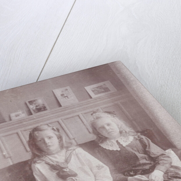 Portrait of two girls by Henry Pauw van Wieldrecht