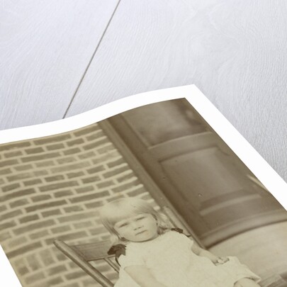 Portrait of Herman Marius Boelen (born 1885) as a baby on a stool by C.W. Bauer