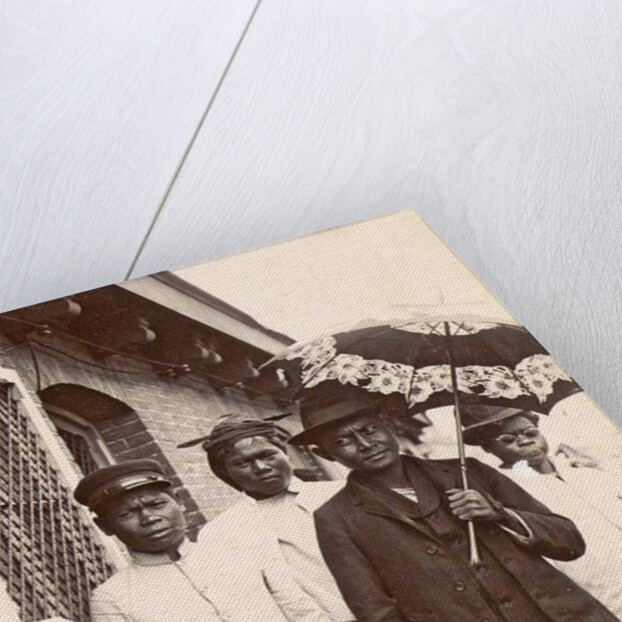 Family Album including pictures of Wijnhandel Kraaij & Co. Bordeaux Amsterdam by Anonymous