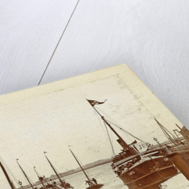 Family Album including pictures of Wijnhandel Kraaij & Co. Bordeaux Amsterdam by Anonymous