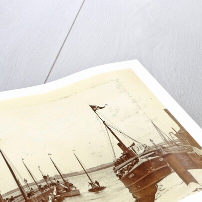 Family Album including pictures of Wijnhandel Kraaij & Co. Bordeaux Amsterdam by Anonymous