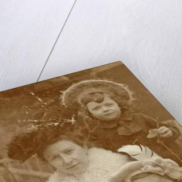 Portrait of Madame Hoogendijk-Cup with kids by Anonymous