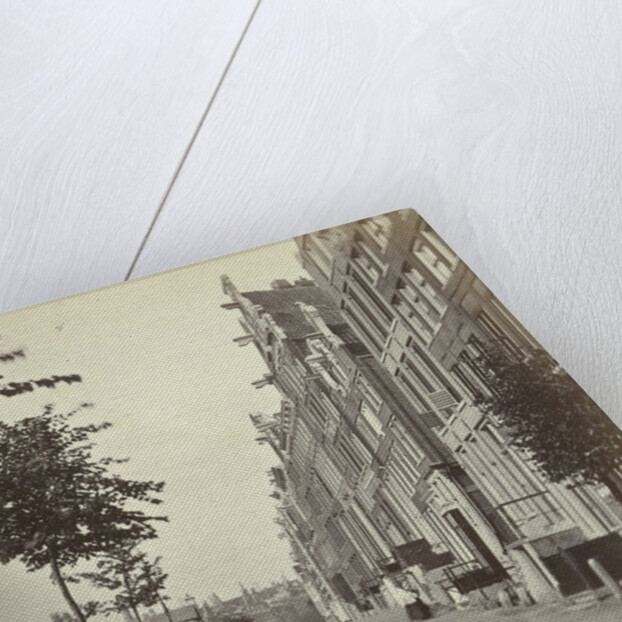 Singel over the Warmoesgracht, nowadays the Raadhuisstraat in Amsterdam by Anonymous