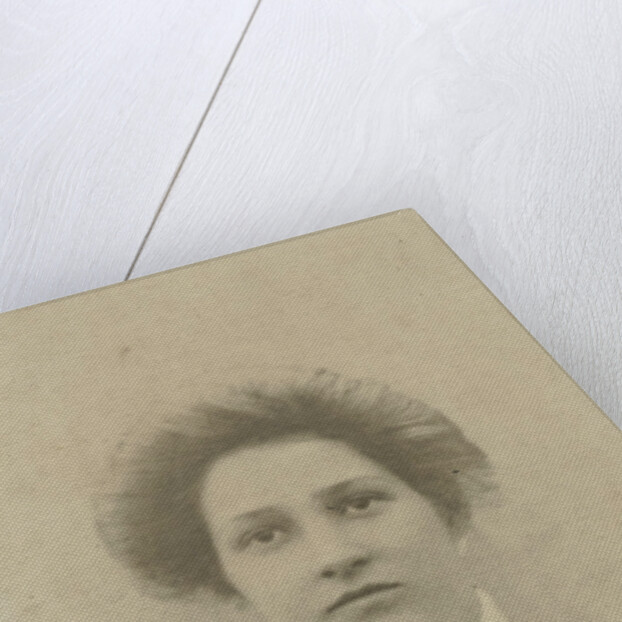 Studio Portrait of woman, bust by Machiel Hendricus Laddé