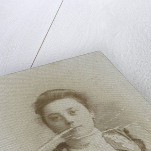 Studio Portrait of woman, bust by Josephus Hendrikus Petrus Coppens