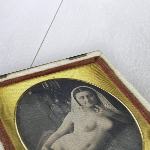 Female nude by Bruno Braquehais