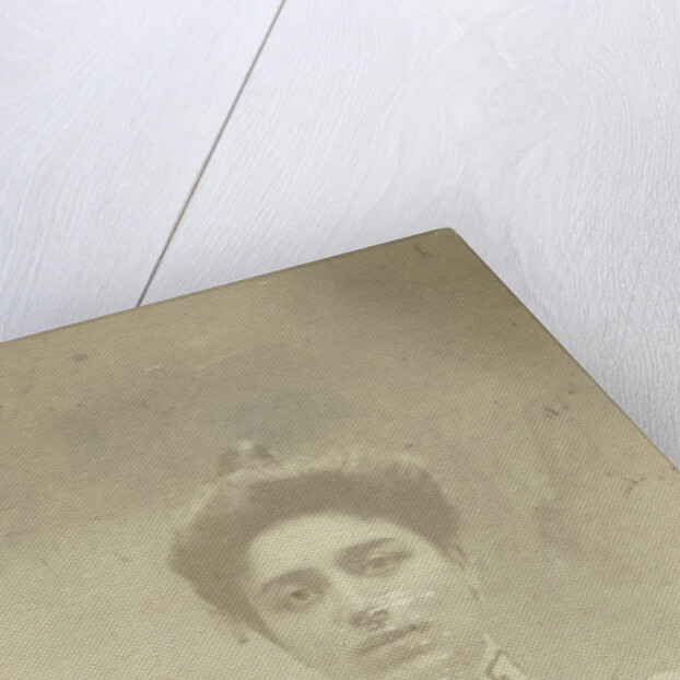 Portrait, memory of a deceased young woman named Marguerite; in the picture is a lock of hair glued by Anonymous