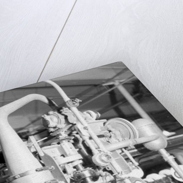 Manchester, New Hampshire - Textiles. Pacific Mills. Barber-Colman Automatic Spooler. (side view) Tying machine close up, April 1937 by Lewis Hine