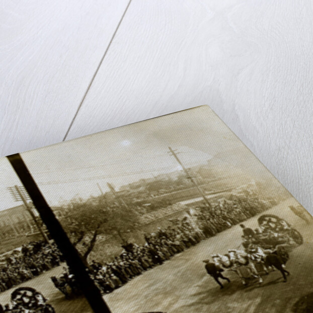 Carriages carrying Admiral Togo, naval officers and government officials by Anonymous