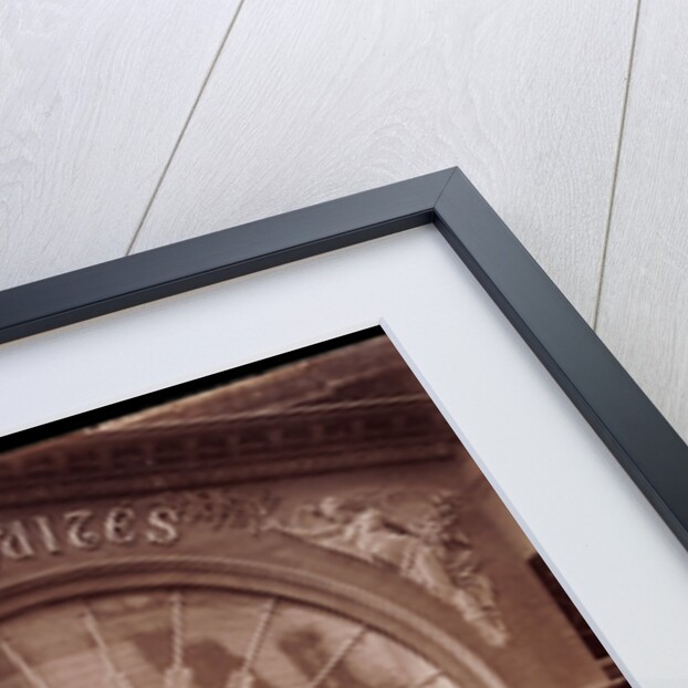 Vieille Empire, 21 Faubourg St. Honoré (Antique Store, rue du Faubourg-Saint-Honoré) by Eugène Atget