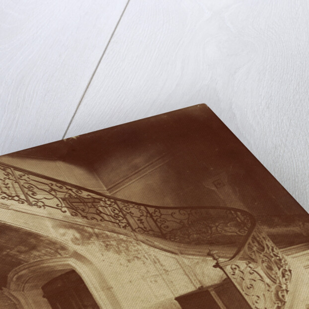 Hotel de la Brinvilliers, l'empoisonneuse, Rue Charles V 12 by Eugène Atget