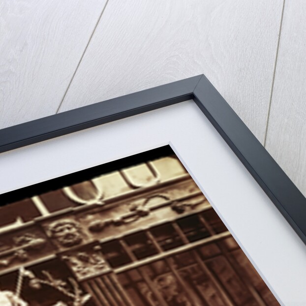 25, Rue des Blancs Manteaux (Café, rue des Blancs Manteaux) by Eugène Atget