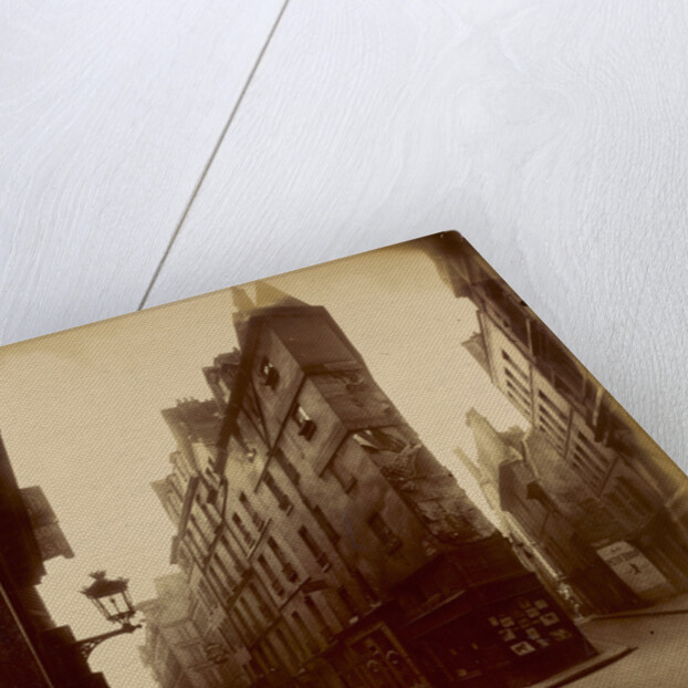 Vieille Cour, 22 rue Quincampoix (Old Courtyard, 22 rue Quincampoix) by Eugène Atget