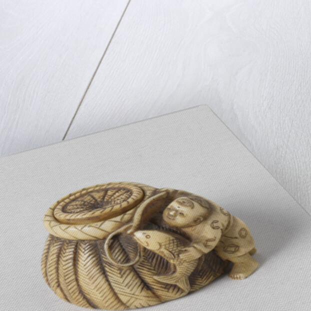 Netsuke, Representation of a combination with fruit. On one of the pulses is a ladybug and a tomato is an inscription by Anonymous
