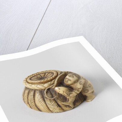 Netsuke, Representation of a combination with fruit. On one of the pulses is a ladybug and a tomato is an inscription by Anonymous