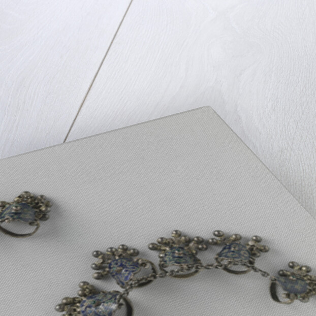 Toe jewelery by Anonymous