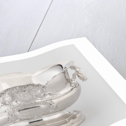 Wine fountain and cooler by Alger Mensma