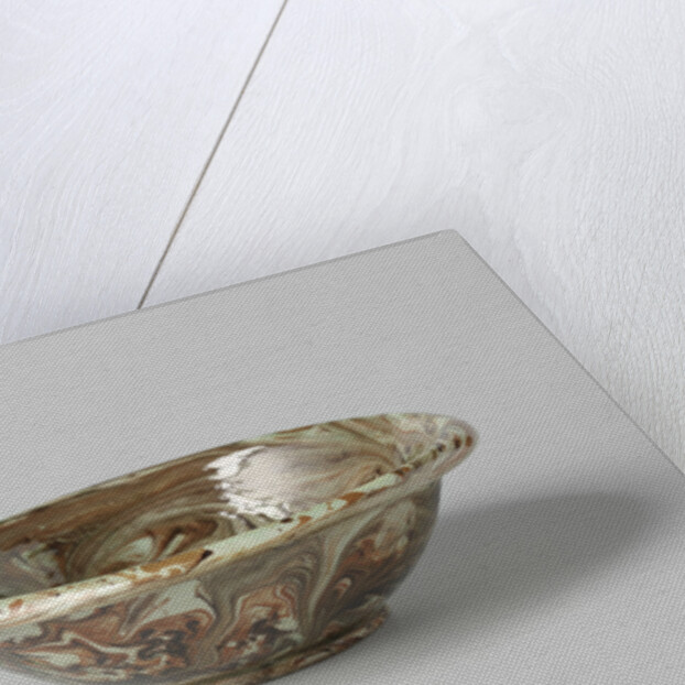 Come with everted mouth rim, decorated with marbled mud layer. Excavated Alkmaar The Netherlands by Anonymous