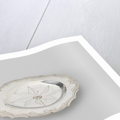 Under Dish belonging to a terrine by Hendrik Duller