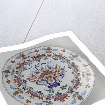 Dish polychrome faience by Anonymous