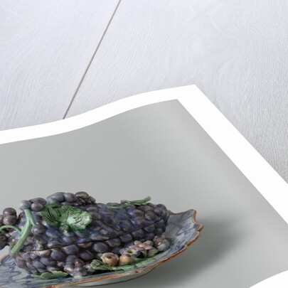 Terrine, in the form of a bunch of grapes, Blankenburg by Arie Blankers