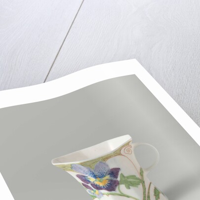 Cup, part of a set, painted with violins by C.W.J. 't Hart