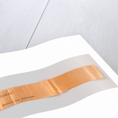 Orange satin ribbon, which in dotted carving an oval Portrait of Crown Prince Willem Frederik by Anonymous