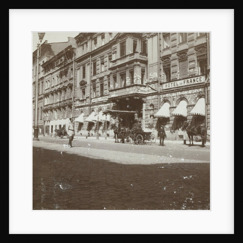The entrance of the Hotel de France in St Petersburg with the entrance a carriage by Henry Pauw van Wieldrecht