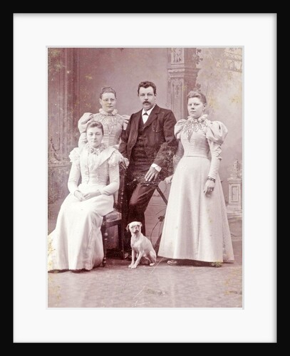 Portrait of four women and one man in studio with dog by Johannes G.H. Beelenkamp