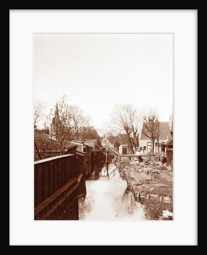 Properties near a water by Anonymous