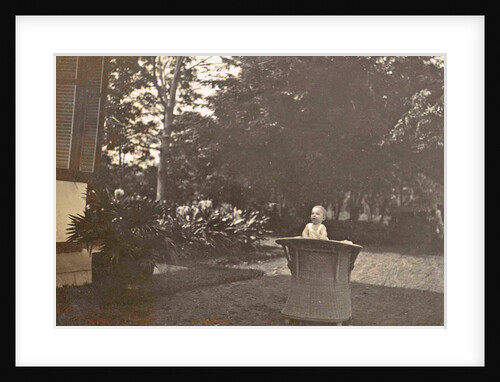 Sumatra indonesia, home Pandjing Djatti with child by Anonymous