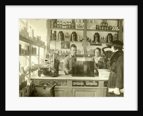 Interior of the grocery G. v.d Woerdt Van Woustraat 180, Amsterdam by Anonymous