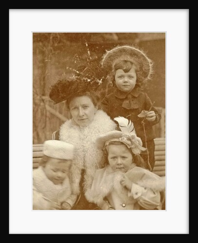 Portrait of Madame Hoogendijk-Cup with kids by Anonymous