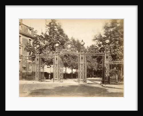 Fence of the Parc Monceau in Paris, France by Anonymous