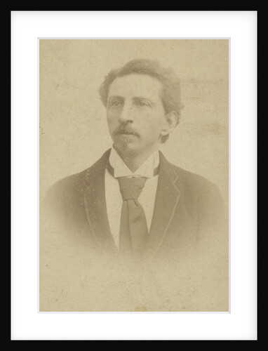 Studio Portrait of man with necktie, bust by A. van Dijk