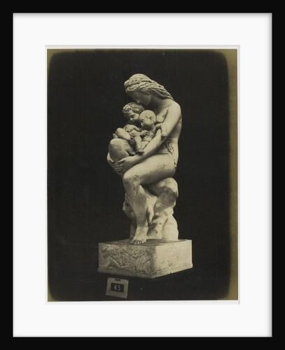 The first cradle (Marble) Debay by Anonymous