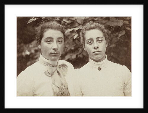 Portrai of Liesbeth Quarles van Ufford-Arntzenius and Dora Rueb-Arntzenius, sisters by Willem Witsen