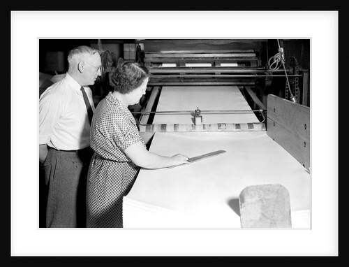 Mt. Holyoke, Massachusetts - Paper. American Writing Paper Co. Finley Cutter, 1936 by Lewis Hine