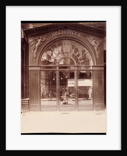 Vieille Empire, 21 Faubourg St. Honoré (Antique Store, rue du Faubourg-Saint-Honoré) by Eugène Atget