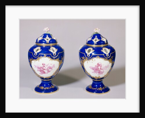 Pair of Potpourri Vases (potspourris Pompadour, troisième grandeur) by Jean-Claude Duplessis père