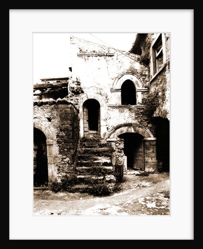 Centro Storico, Civitaretenga, Abruzzo by Anonymous