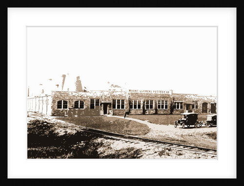 Mt. Clemens, Mich. pottery co by Anonymous