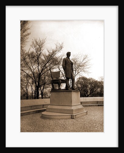 Lincoln statue, Lincoln Park by Anonymous