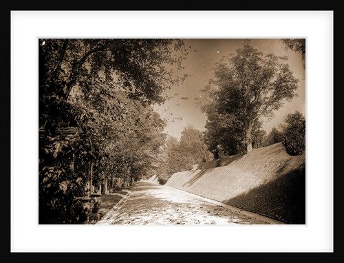 Vicksburg National Cemetery, Jackson by Anonymous