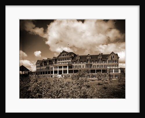 Montanesca Hotel (Mount Pocono, Pa.) by Anonymous