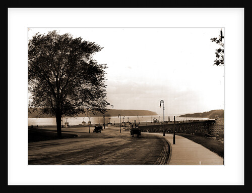 Riverside Drive & viaduct, New York by Anonymous