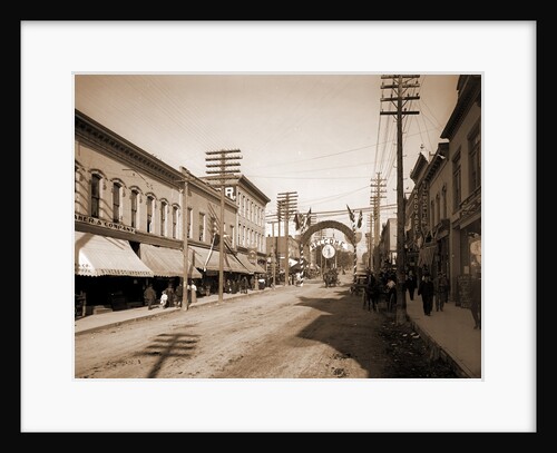 Lake St, Petoskey by Anonymous